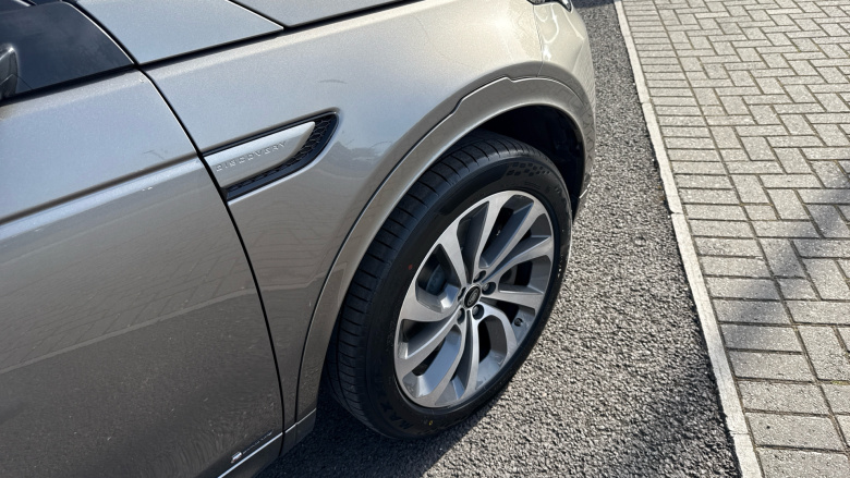 Land Rover Discovery Sport 2.0 D200 R-Dynamic HSE 5dr Auto Diesel Station Wagon